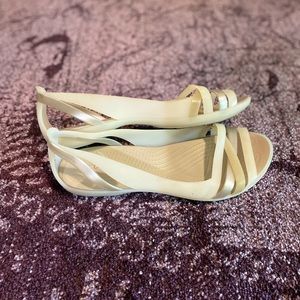 Crocs slip on flats jellys strapy comfort 8